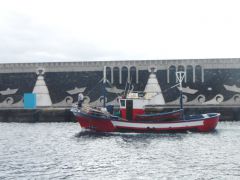 grösstes Fischerboot im Hafen